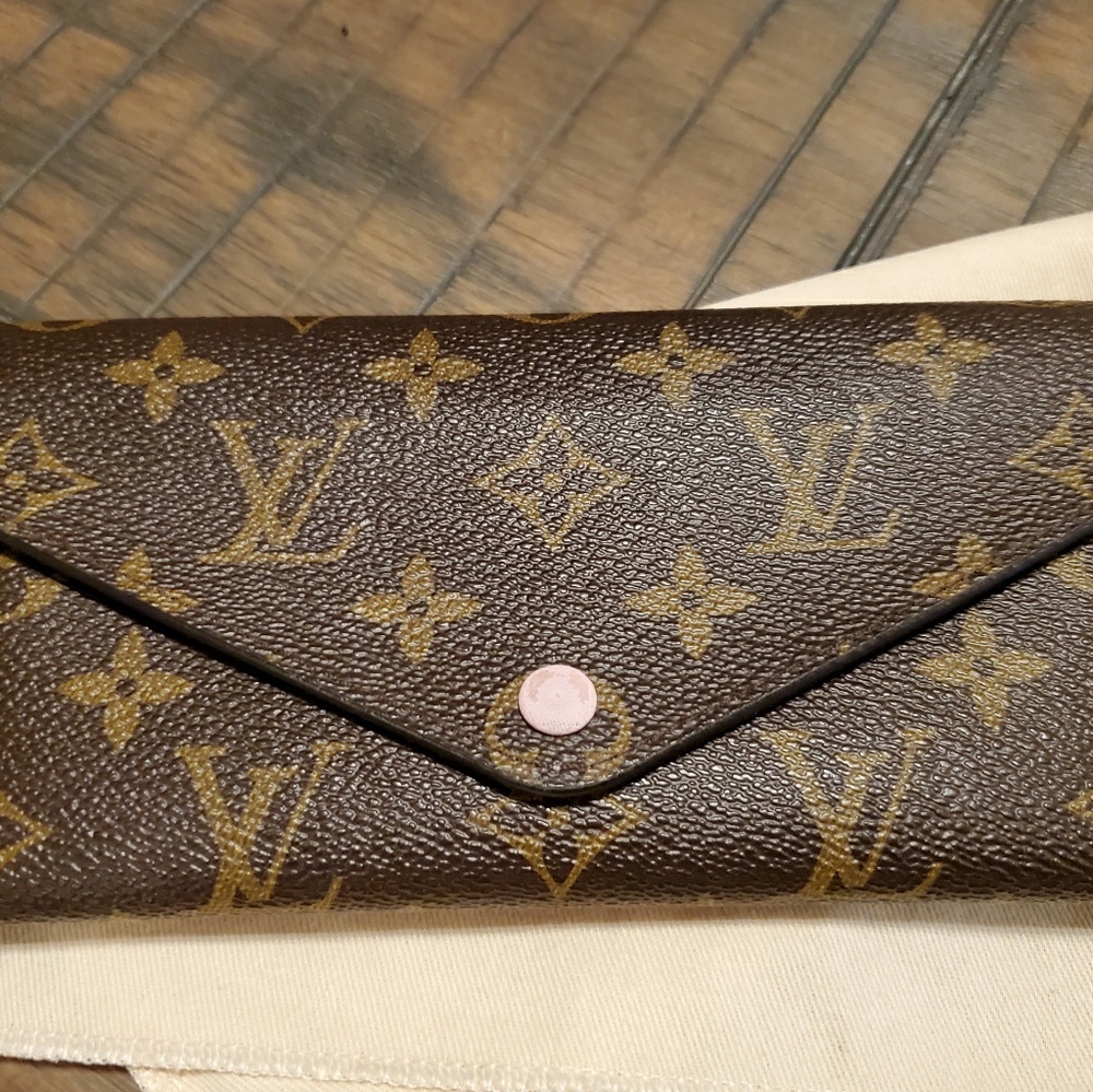 Louis Vuitton Josephine wallet